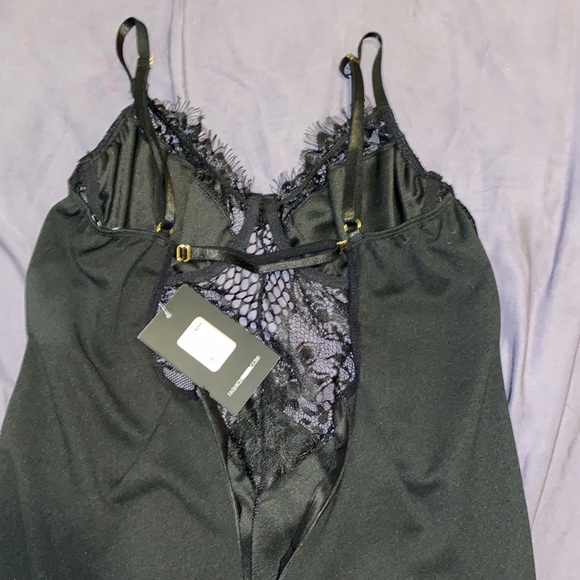 Give me a hint lace jumpsuit fashion nova size L - Picture 6 of 9